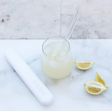 Load image into Gallery viewer, Soma 8" Glass Straw